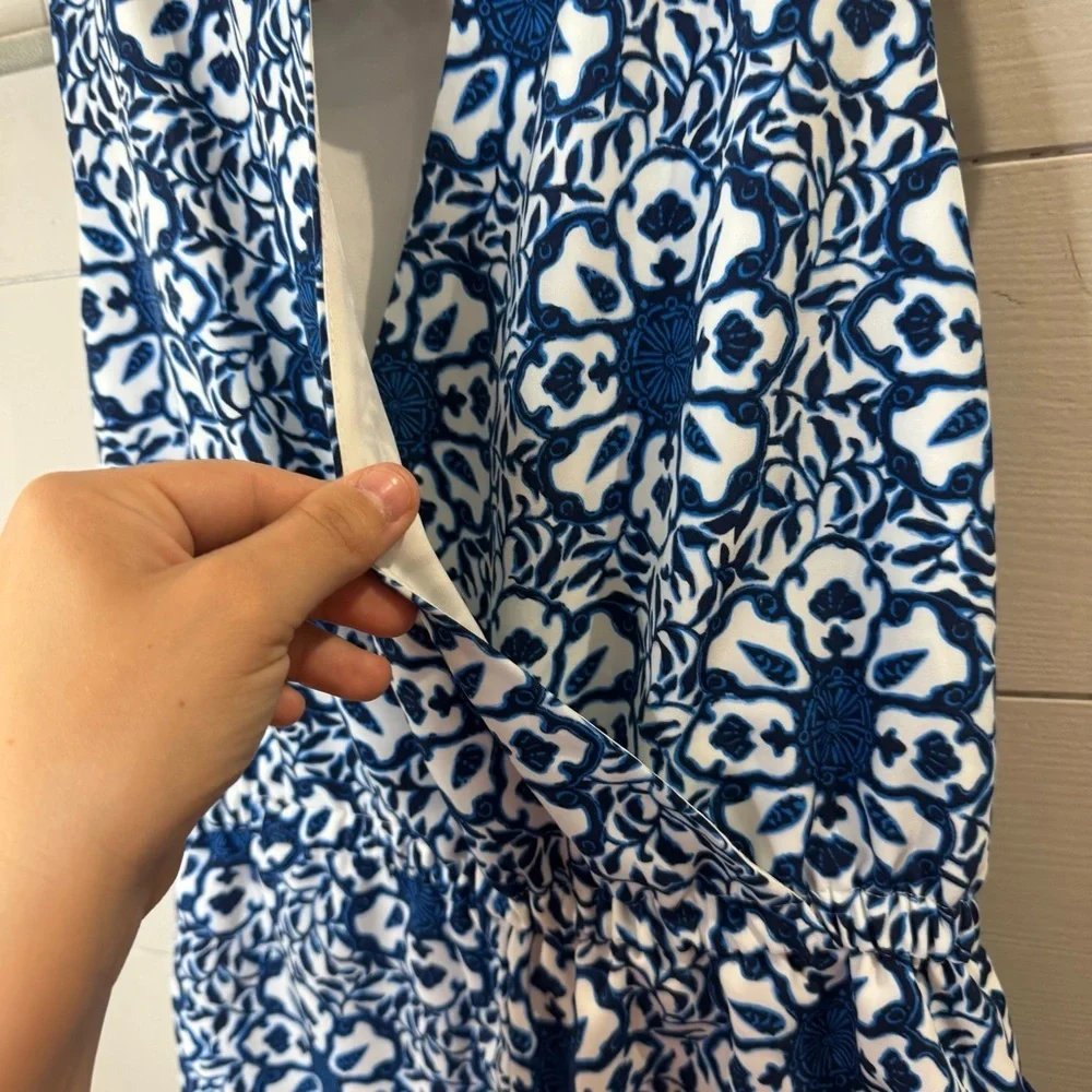 Vineyard Vines | Girls Tile Medallion Print Romper Size Medium